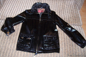 продаю кожанную женскую куртку - Изображение #1, Объявление #219387
