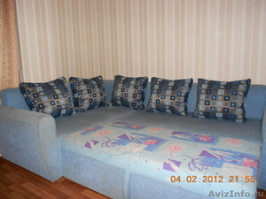 Продаю угловой диван  c подушками - Изображение #1, Объявление #524748